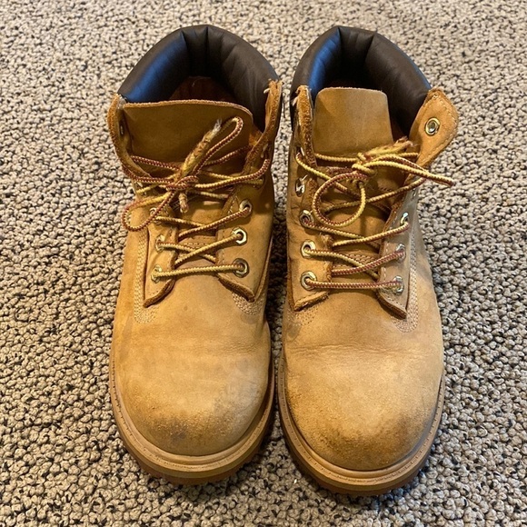 Timberland 6 Inch Waterproof Boots Size 2 in GUC - Picture 1 of 12